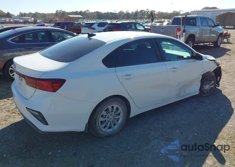 2021 Kia Forte Fe from USA, damaged, VIN 3KPF24AD3ME266963